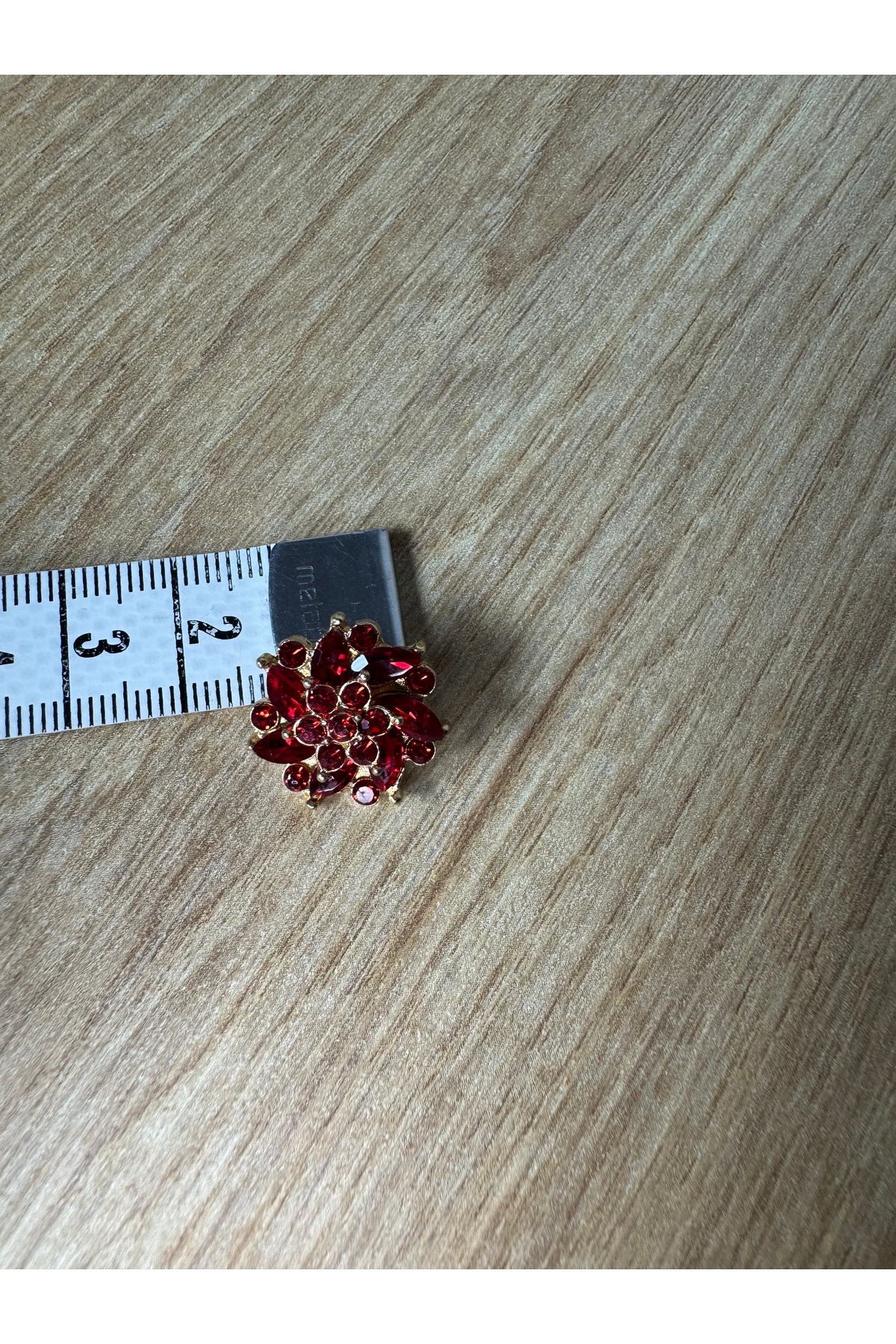 5'li çiçek model kırmızı kristal taşlı metal düğme - Görsel 4