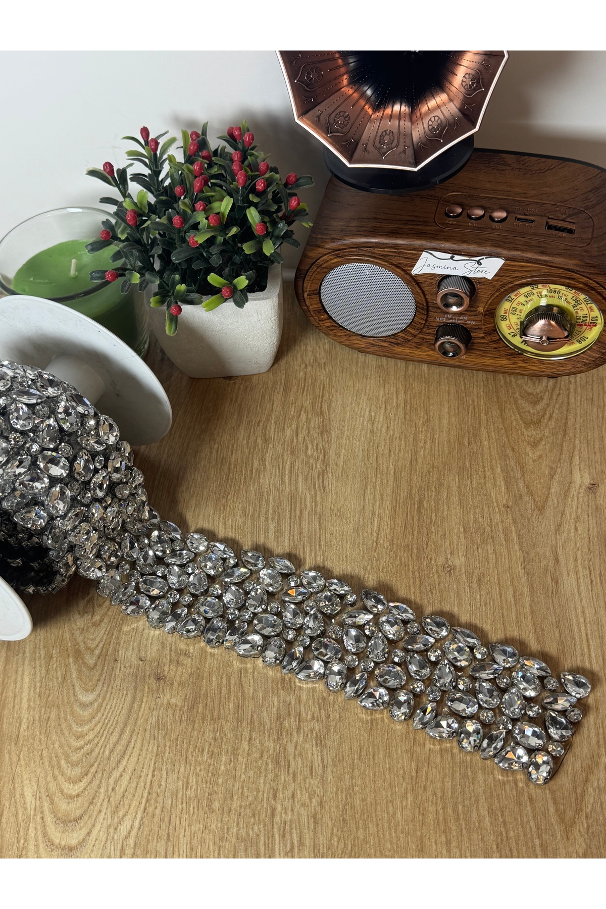 Kendinden yapışkanlı yoğun kristal taş şerit(1mt)