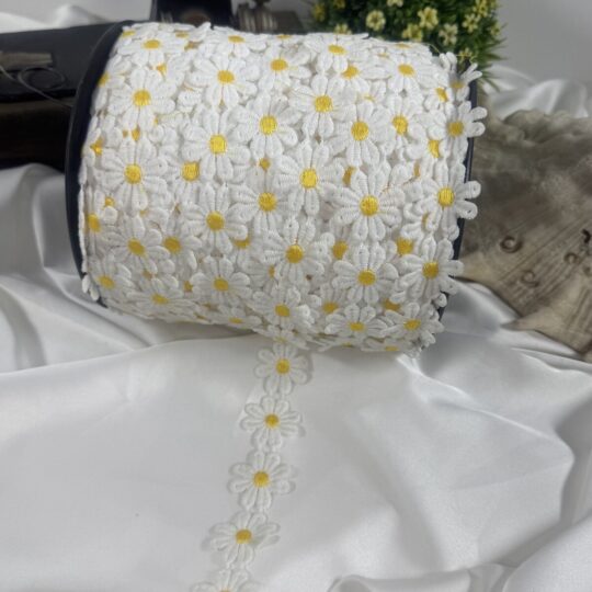 papatya desenli çıtır dantel şerit (2.5cm genişlik)