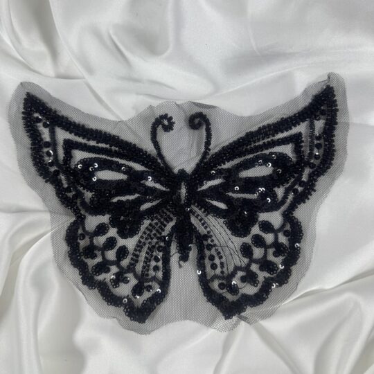 işlemeli kelebek motif aplike