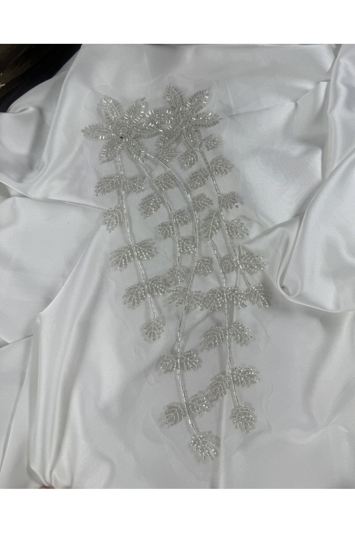 tül üstü boncuk işlemeli aplike motif - Görsel 6