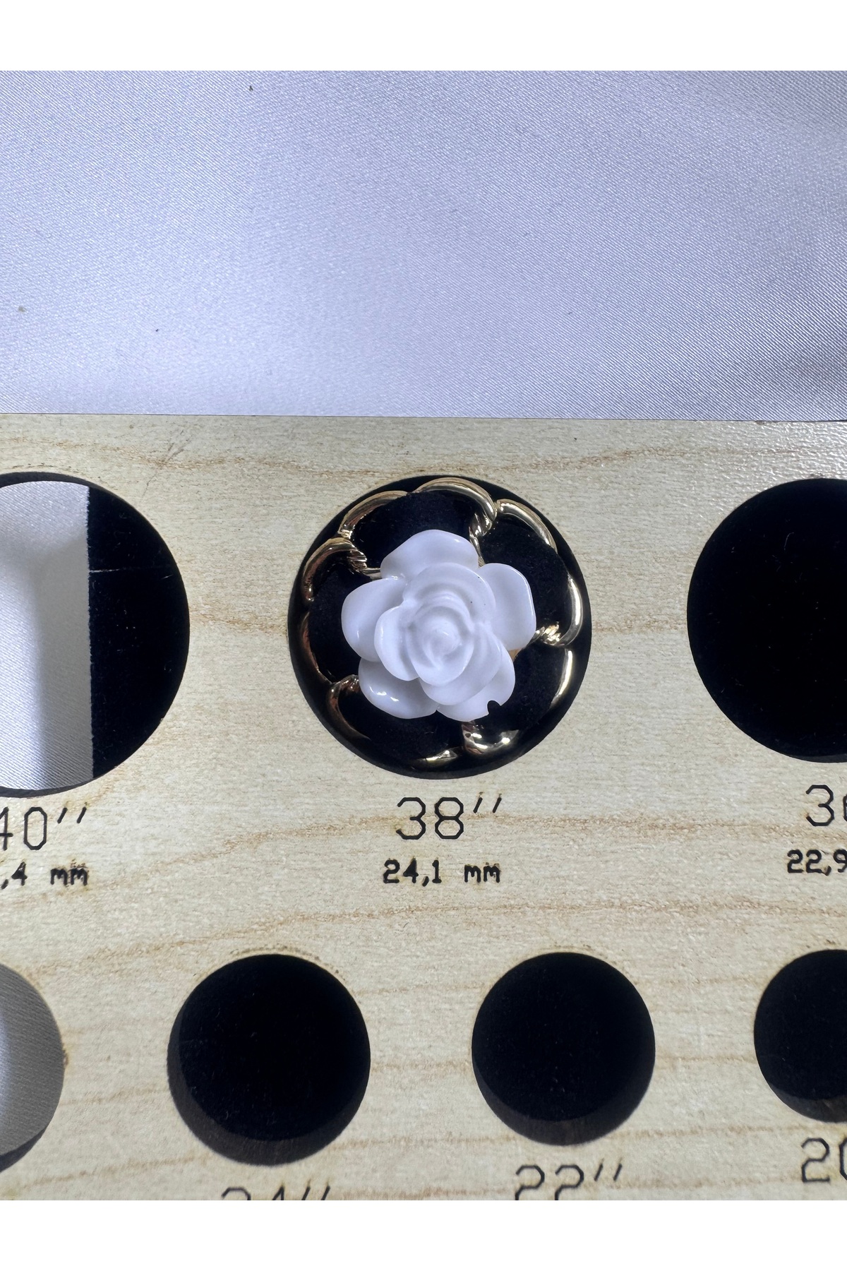 gül desenli metal düğme 5adet - Görsel 4