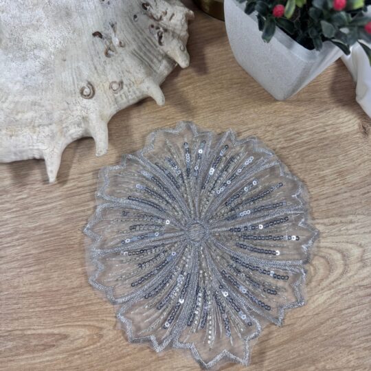 gümüş payet işlemeli aplike motif