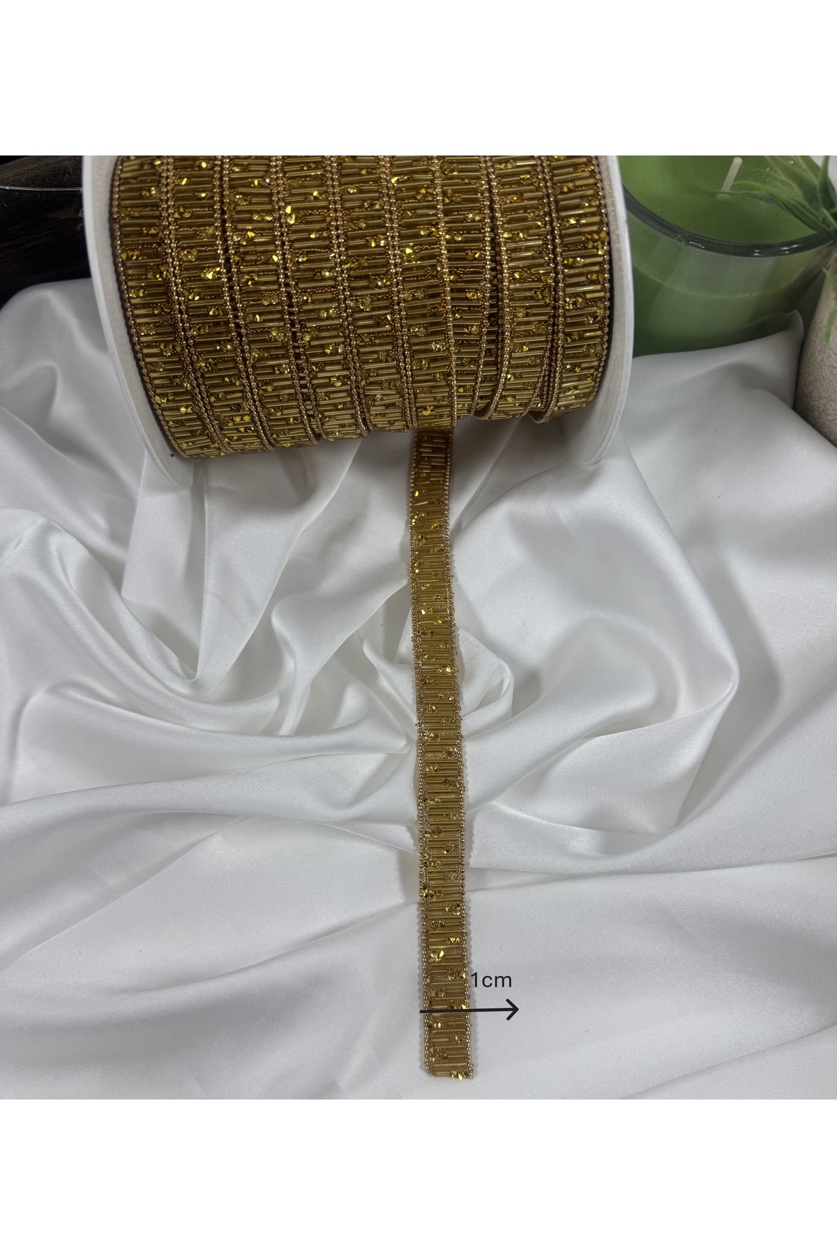 1 cm gold işlemeli yapışma şerit - Görsel 2