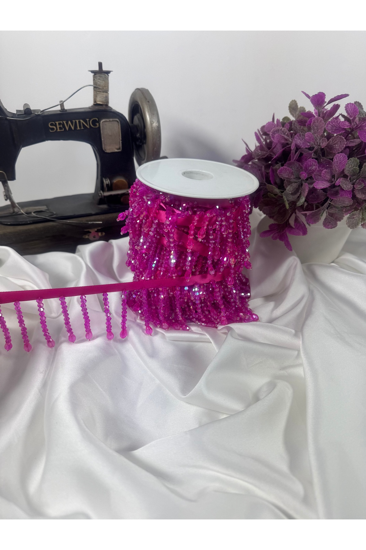 şerit kristal boncuk 1cm saten kurdale üzerine (5.5cm)