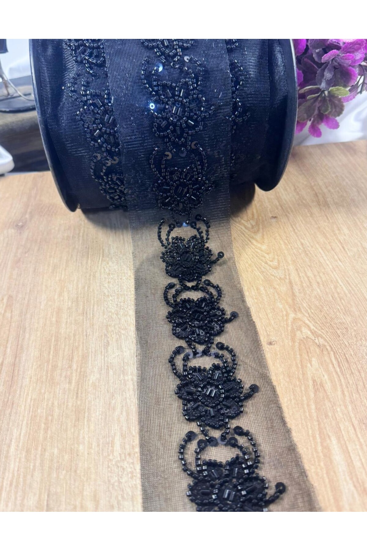 çiçek desenli boncuk işleme şerit aksesuar - Görsel 2