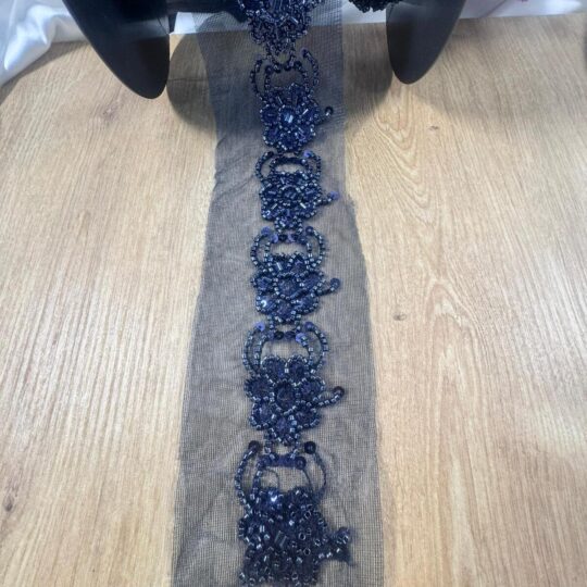 çiçek desenli boncuk işleme şerit aksesuar