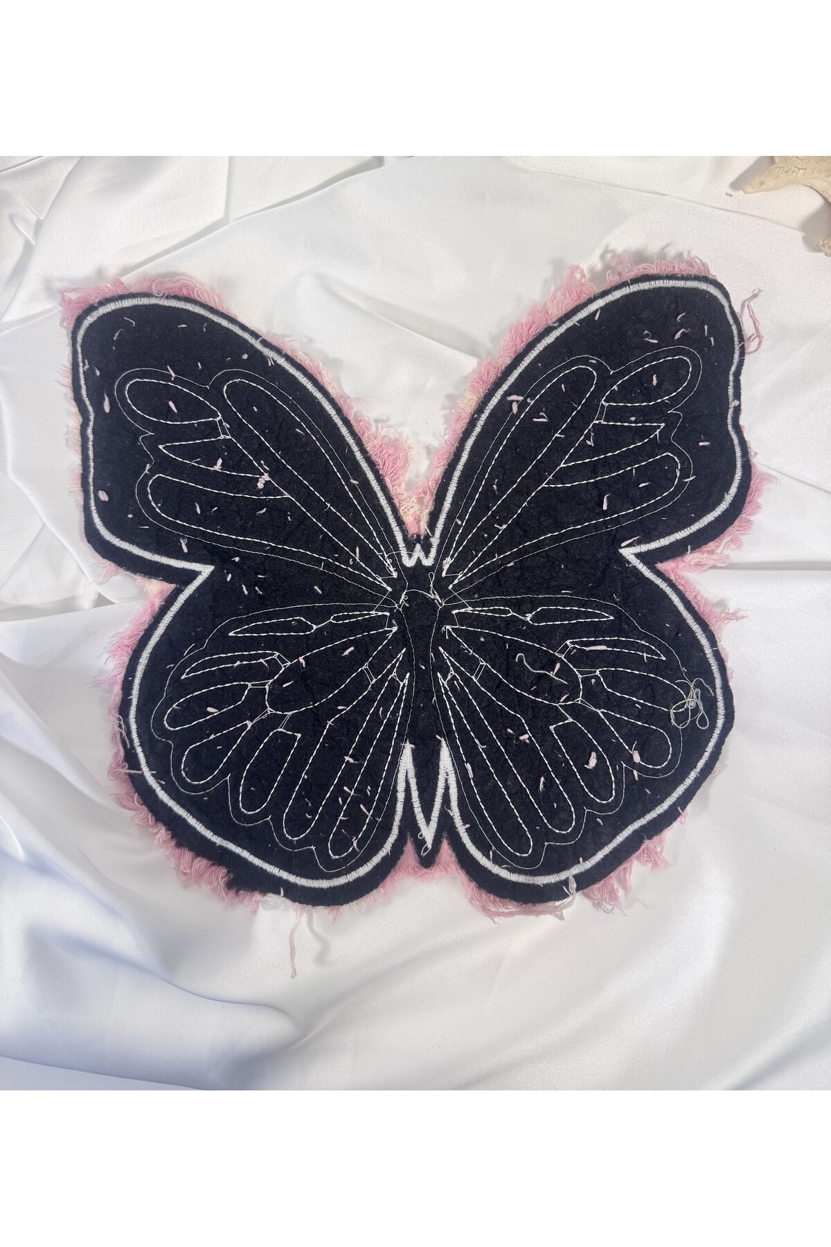 pembe geçişli kelebek motif - Görsel 6