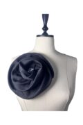 taş detaylı broş motif