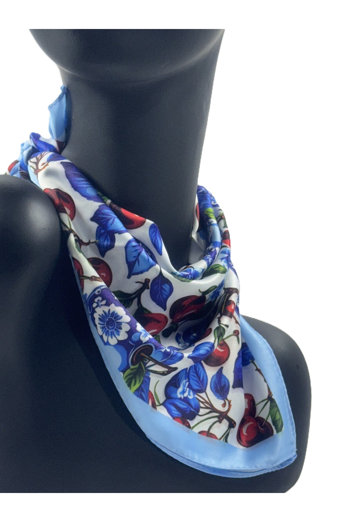 Desenli saten bandana fular