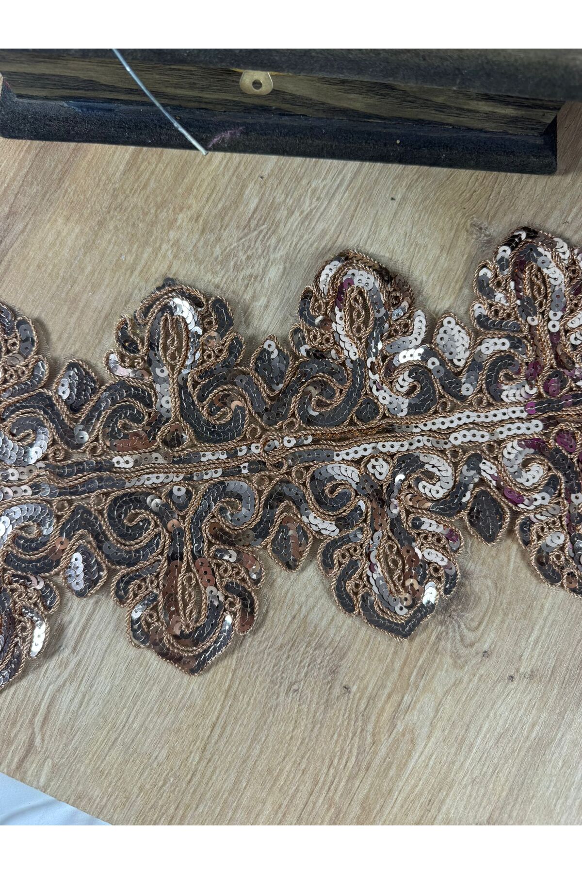 Payet işlemeli şık dantel şerit (1mt)