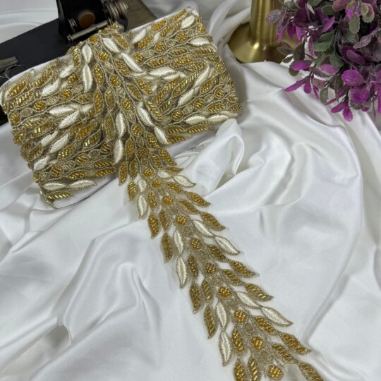 Nakış işlemeli gold boncuklu yaprak desen zarif dantel (1mt)